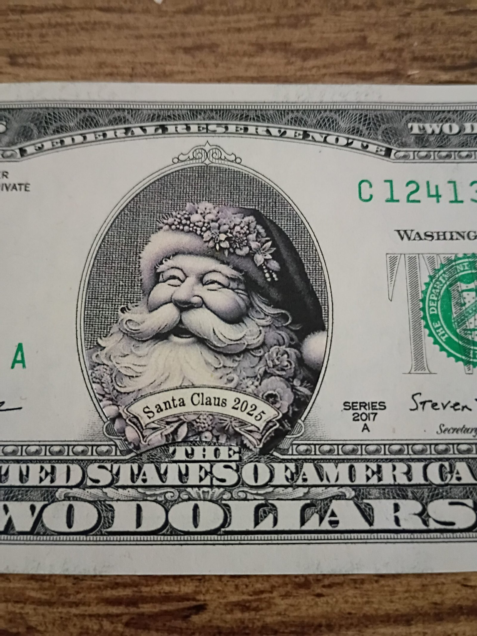Santa Dollar 2025